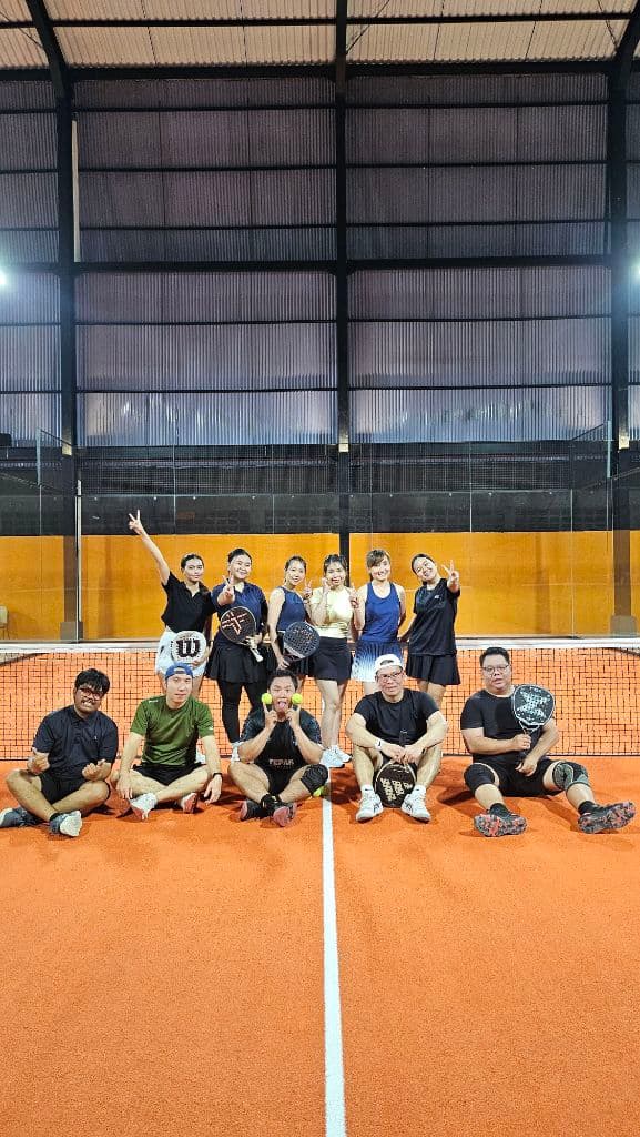 Lob & Chill Padel Club media 3