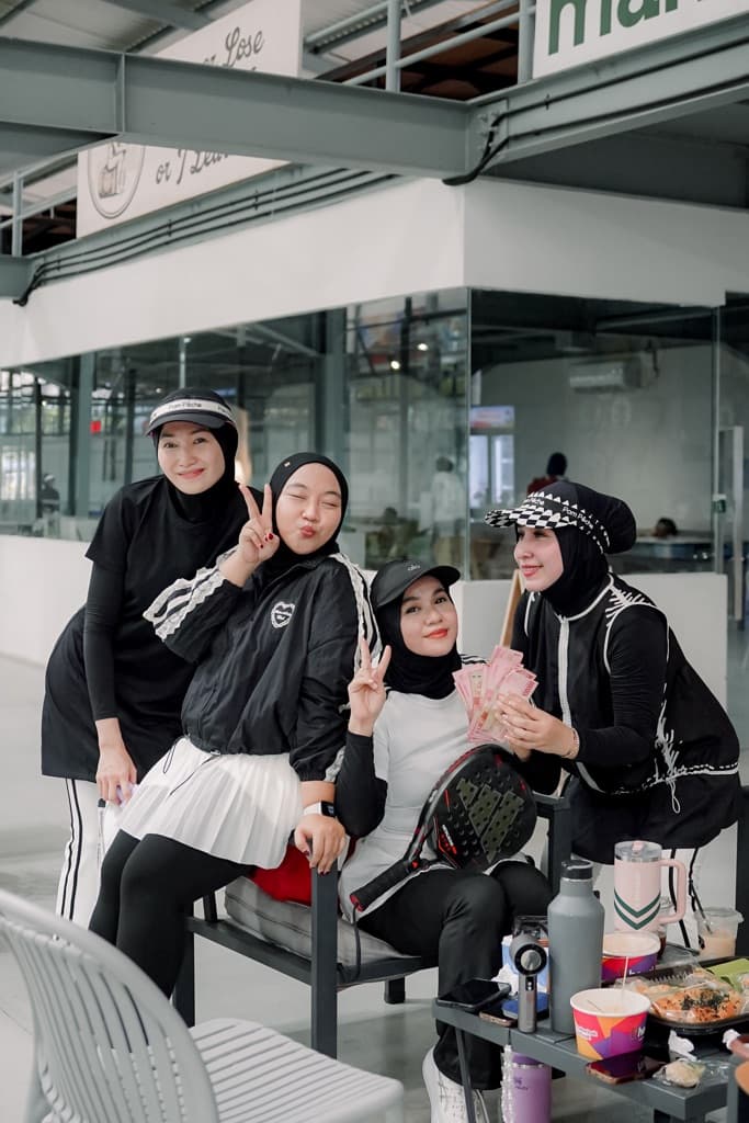 Shine On Padel Club media 6