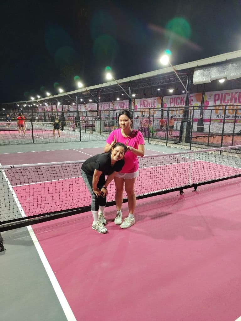 Chicks pink club media 2