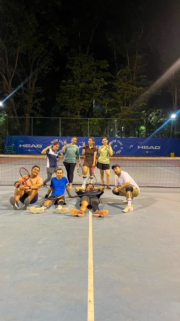 PemNies ( Pemain Tenis ) media 4