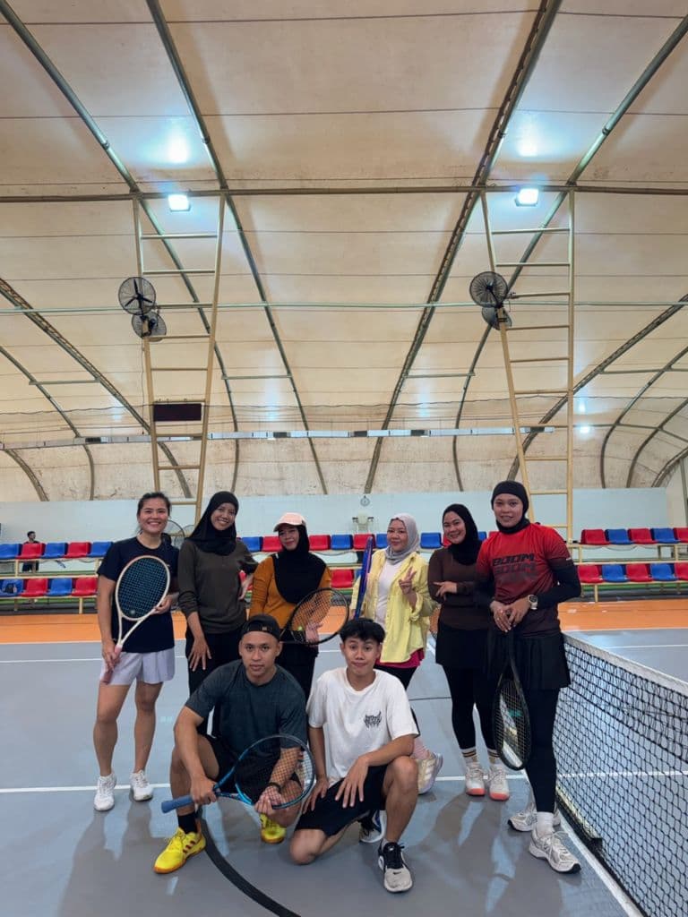 MENDADAK TENIS media 1