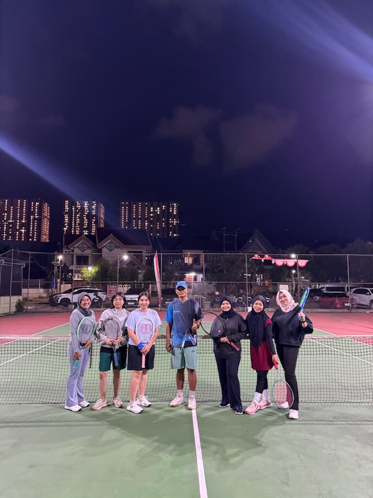 TRX Tennis Club  media 6