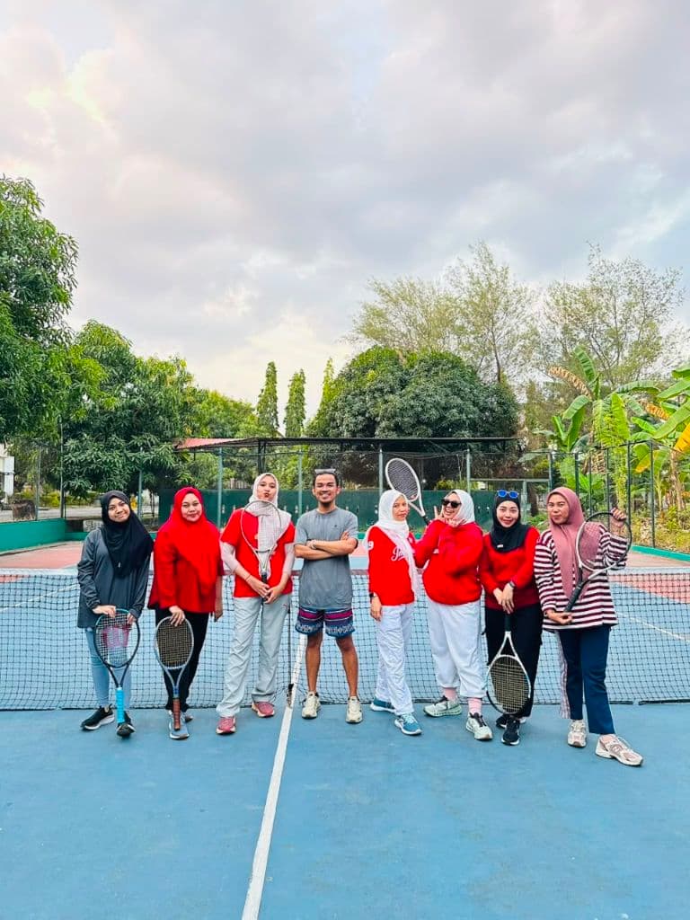 Tennis Society  media 2