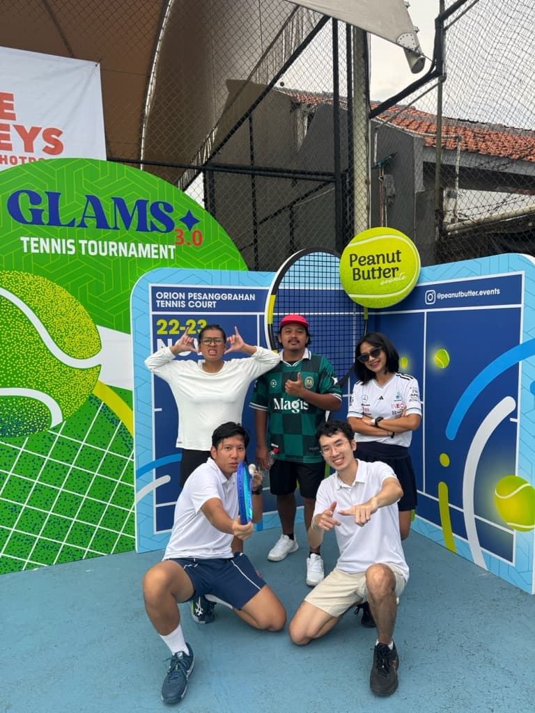 Lob Language Tennis media 1