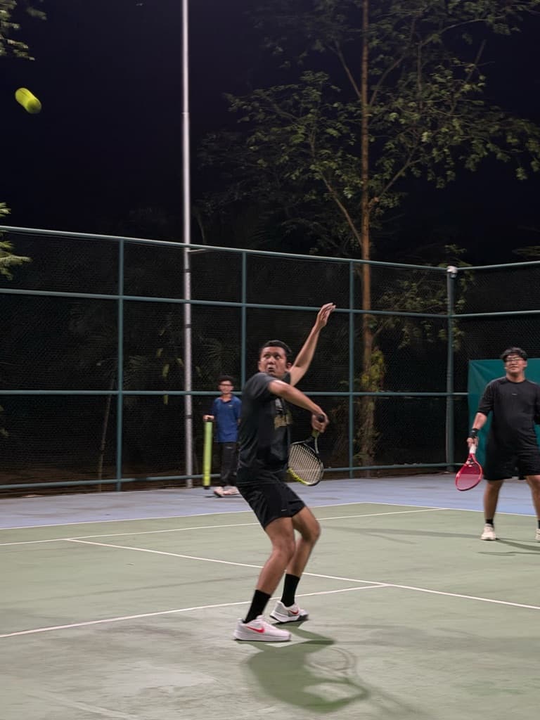 DIS is Tennis media 1
