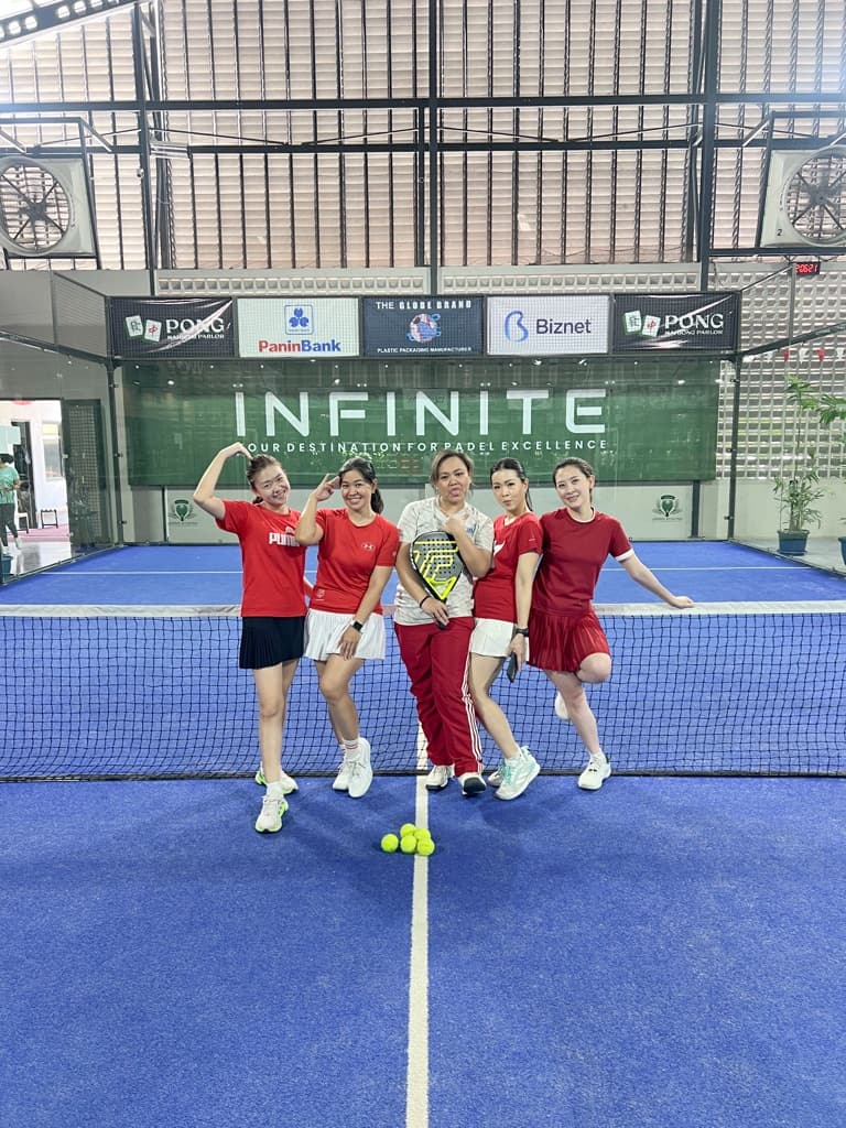 White Snoopy Padel Club media 1