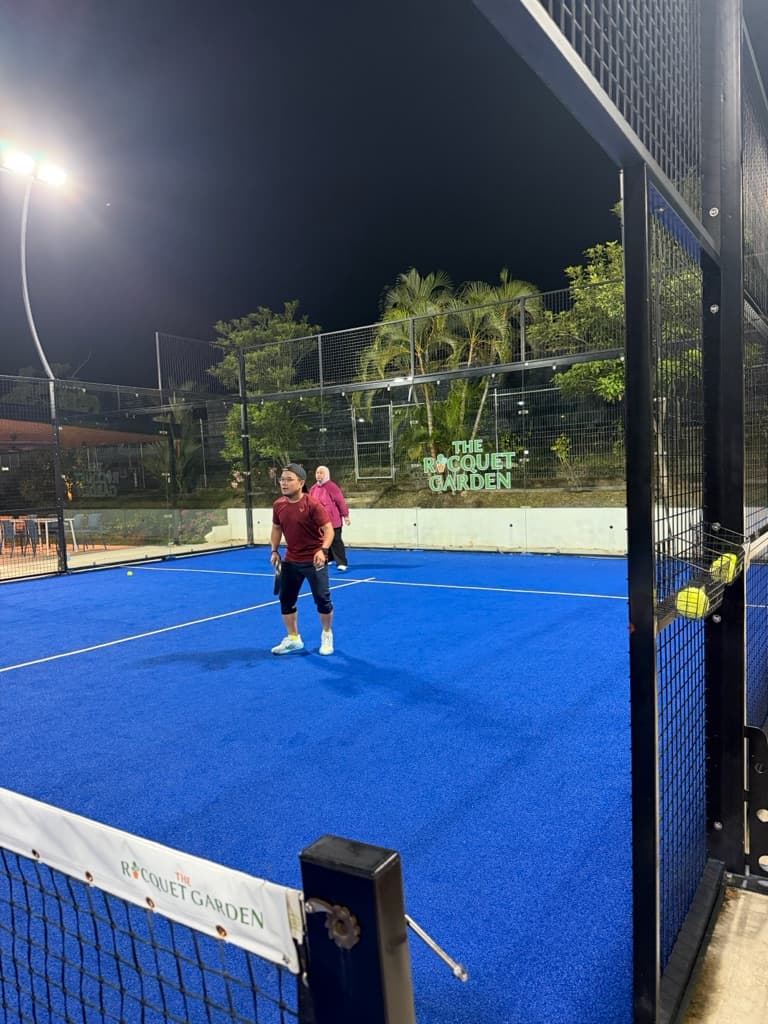 BLNG PADEL SOCIAL media 1