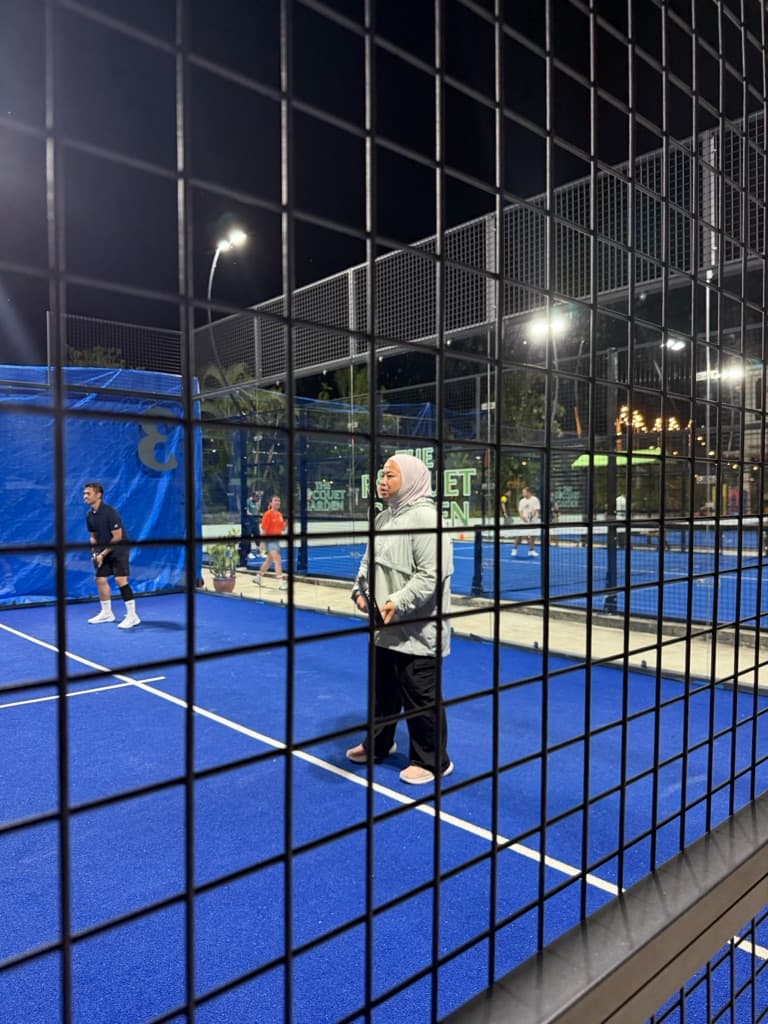 BLNG PADEL SOCIAL media 2