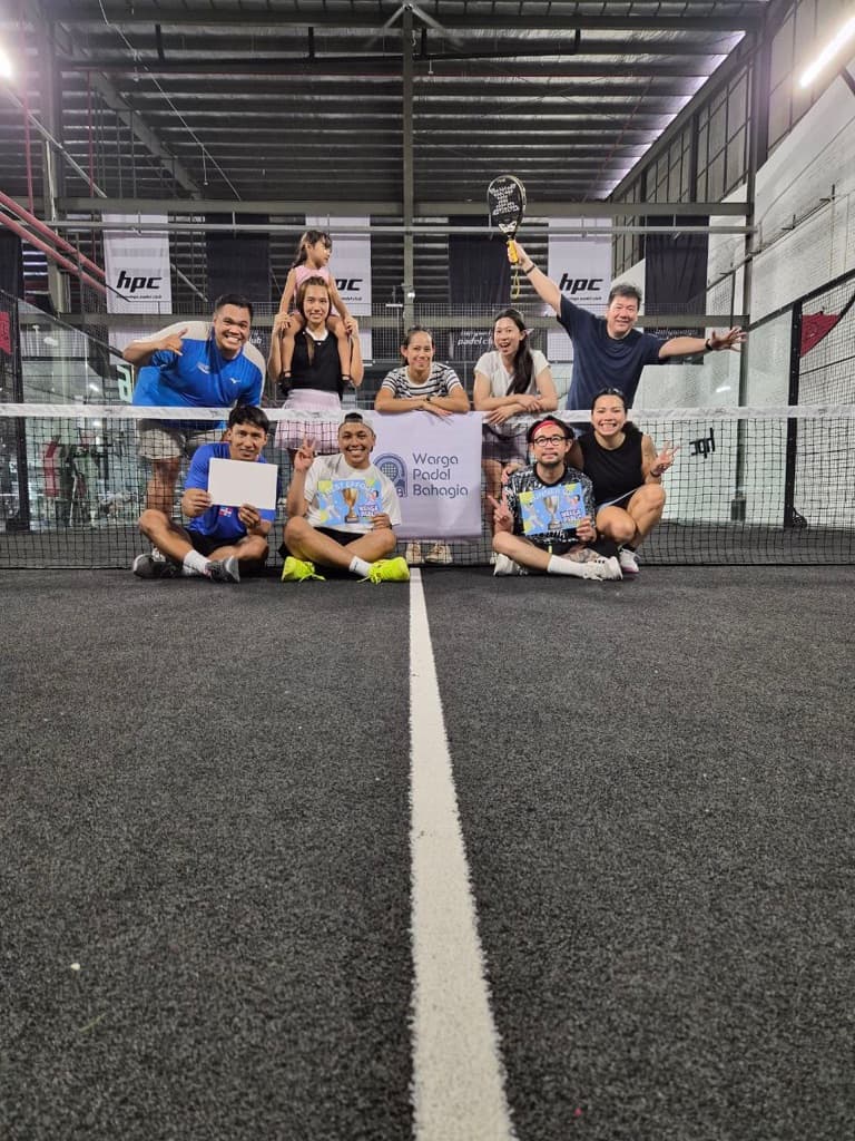Warga Padel Bahagia media 2
