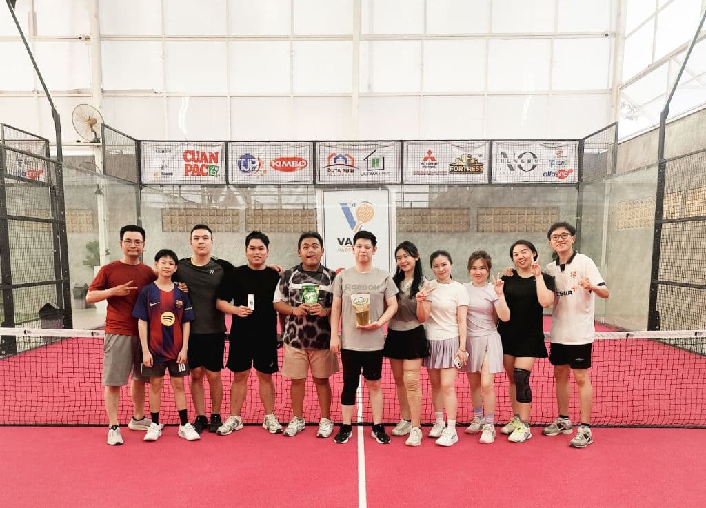 PAIR & PLAY PADEL CLUB media 1