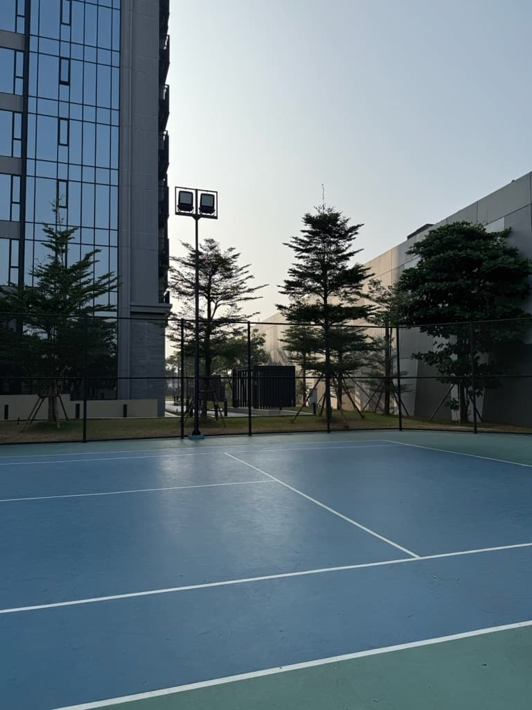 Tennis Elbow Club media 1