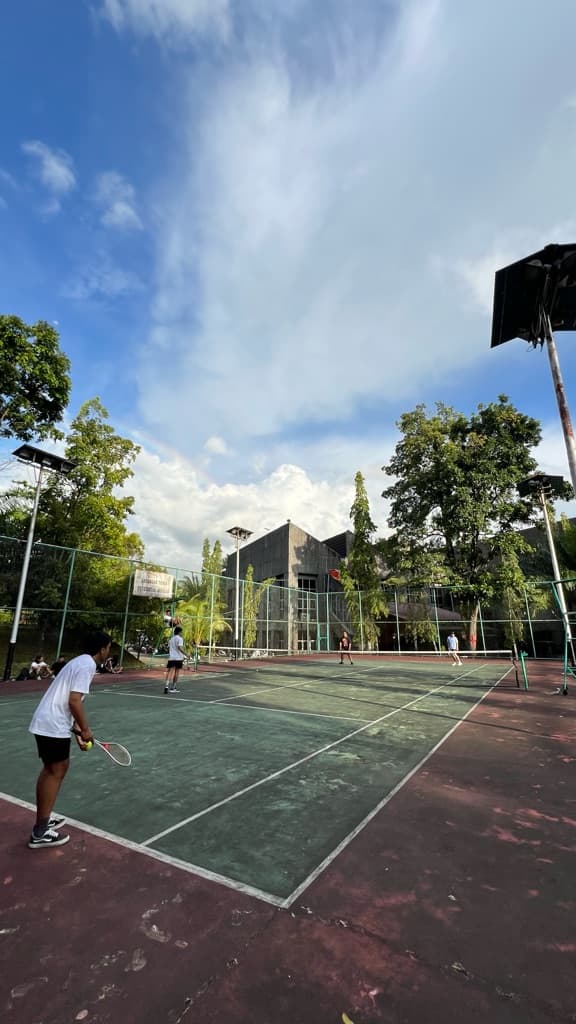 Restless Tennis Club media 1