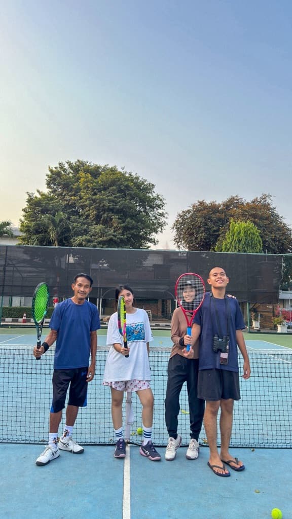 Play Tennis Ball media 4