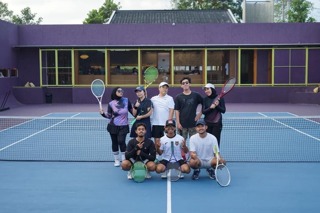Midday Tennis Society media 5