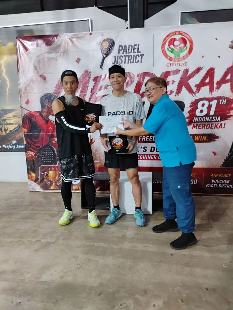 Padel District Club  media 4