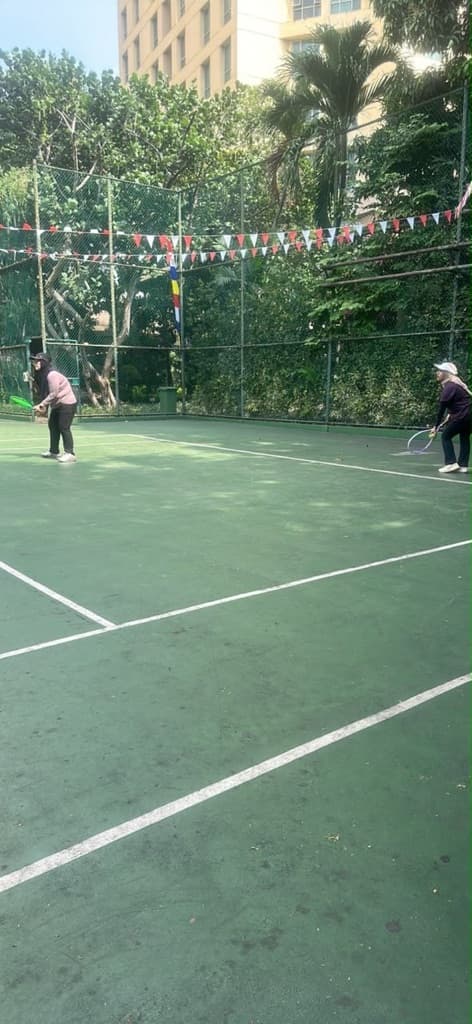 Fun Padel with Tante Tennis media 4
