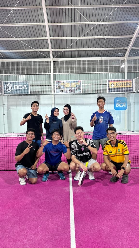 Raket Cebol Club media 3