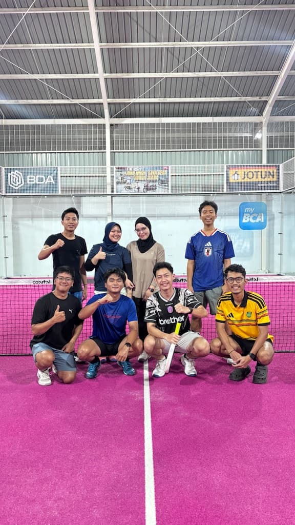 Raket Cebol Club media 4