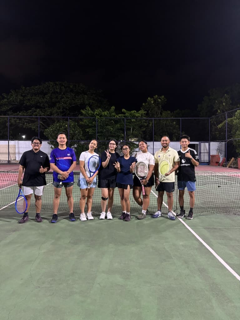 Tennis hihi media 6