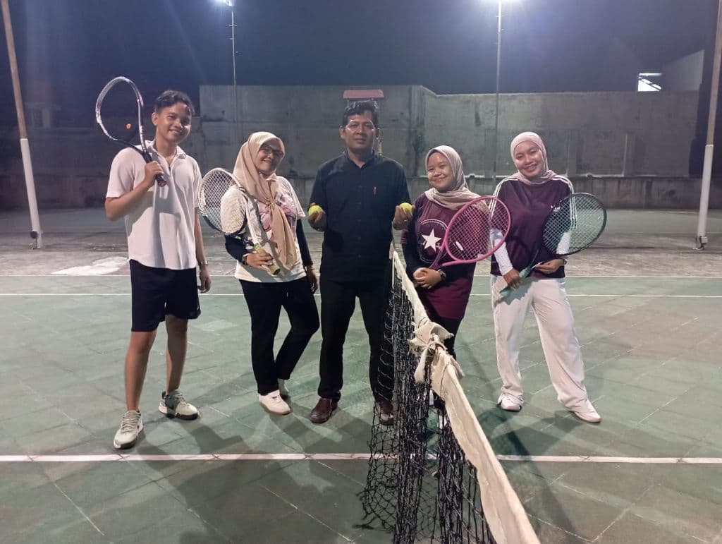 HAPPY COURT TENNIS media 1