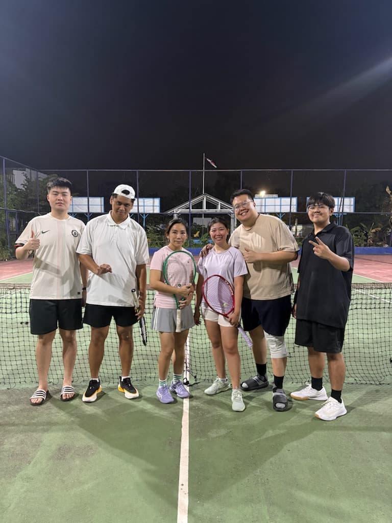 Tennis hihi media 5
