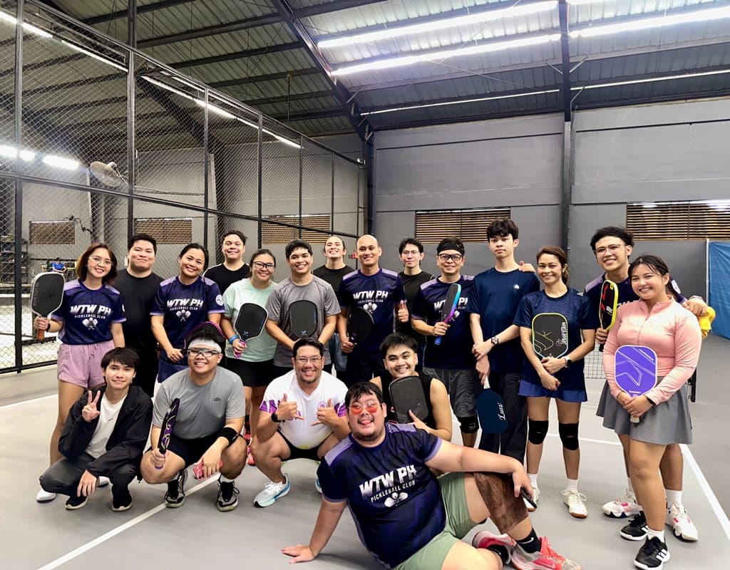 Mingle Kitchen Pickleball Club media 1