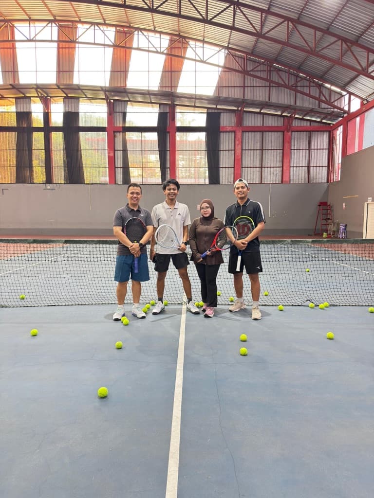 Aura tennis society media 2