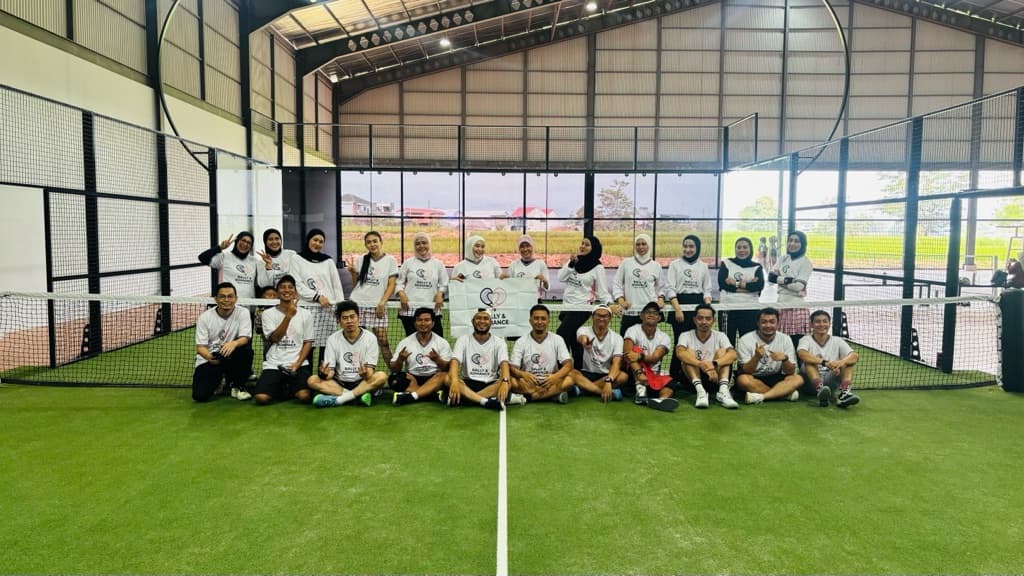 Rally & Romance Padel Club media 1