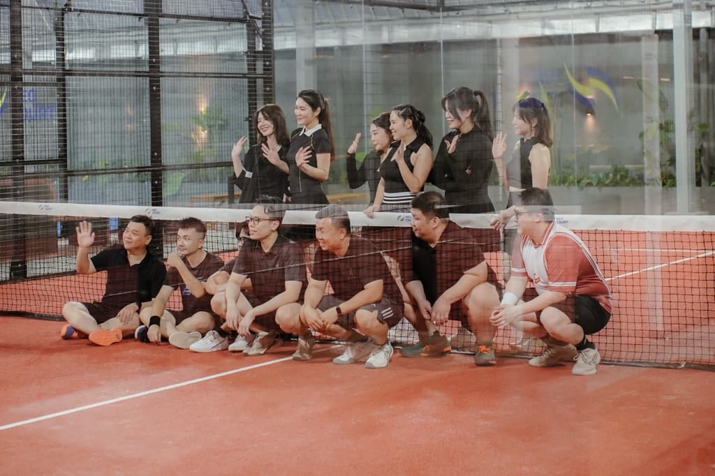 The BLACK PADEL club media 1