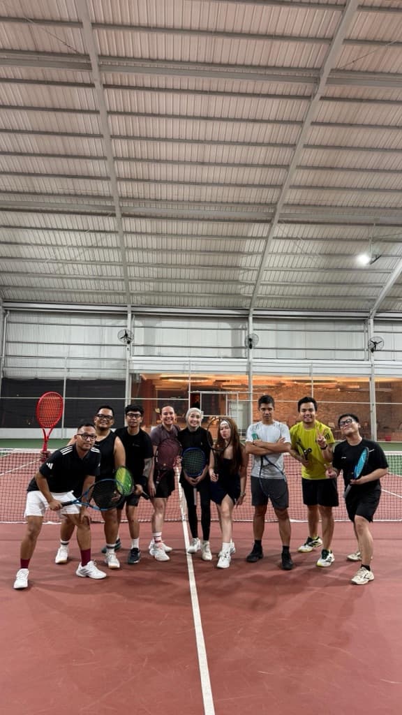 Tennis Lob media 1