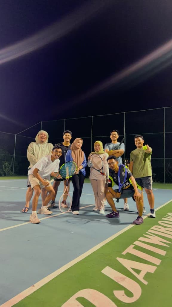 DeCupu’s Club media 2