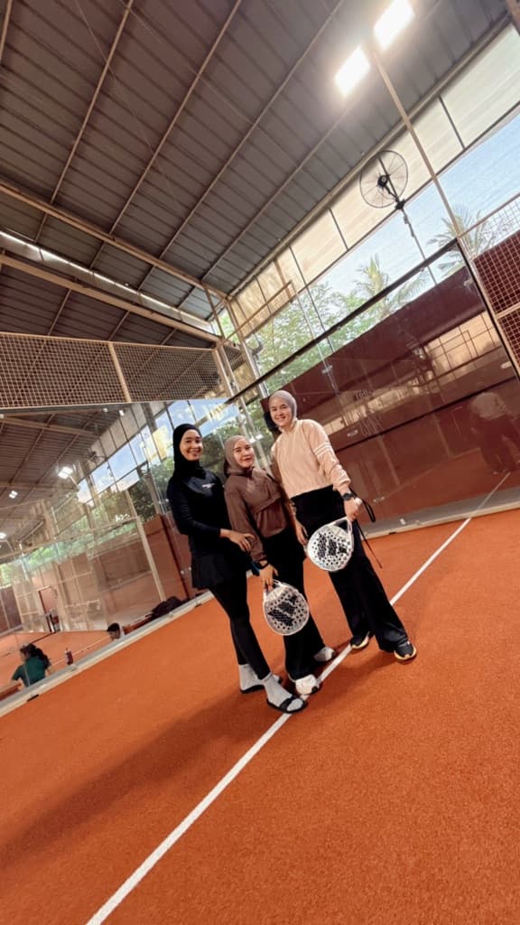 PadeL HoLic 🤗 media 6