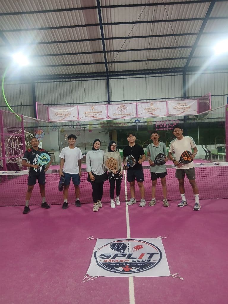 SPLIT SMASH CLUB media 1