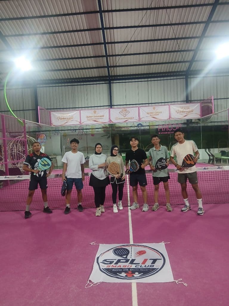SPLIT SMASH CLUB media 2