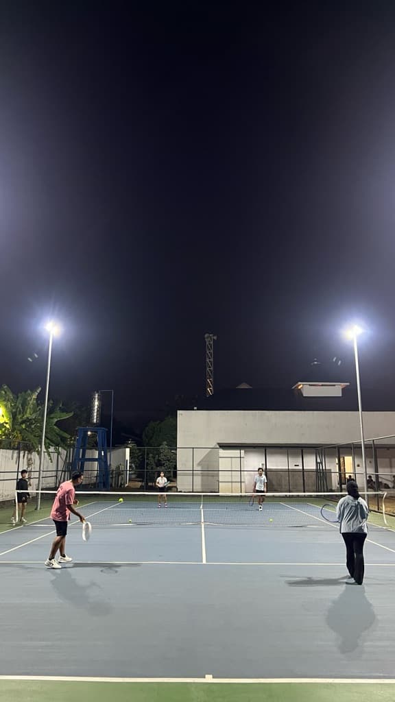 Club-Es Tennis media 1