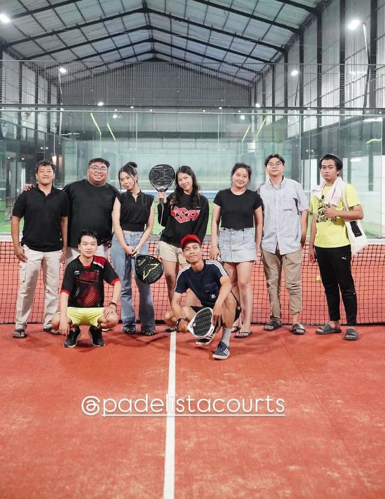9 PIG PADEL media 1