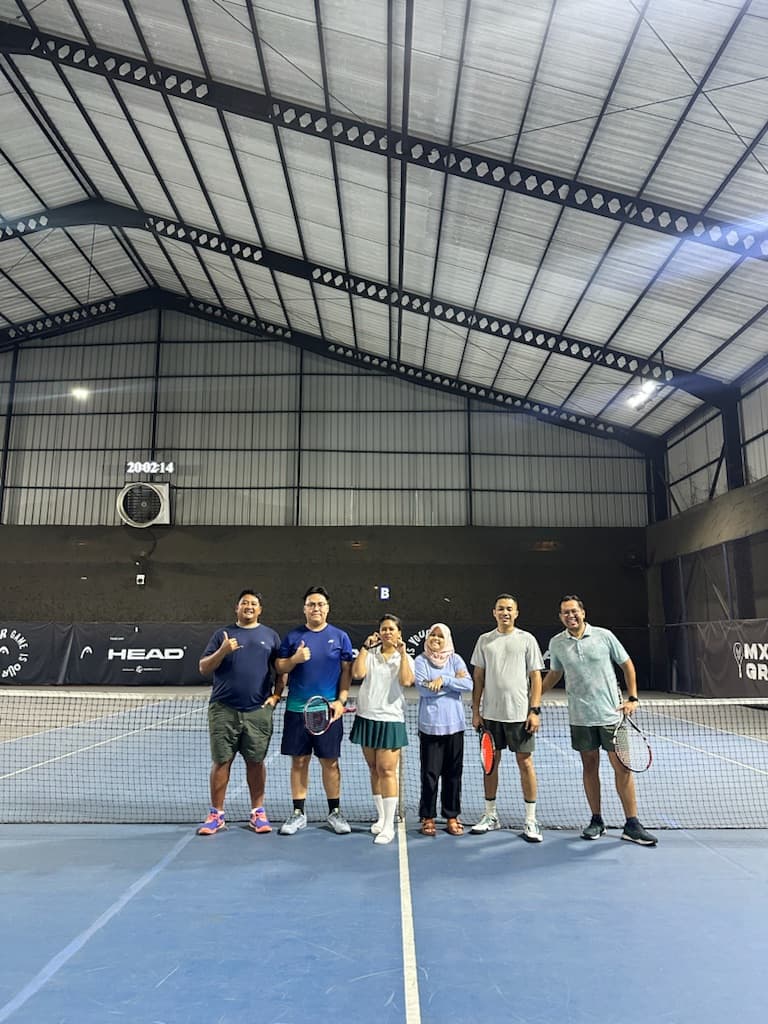 18-20 YOLO TENNIS media 1