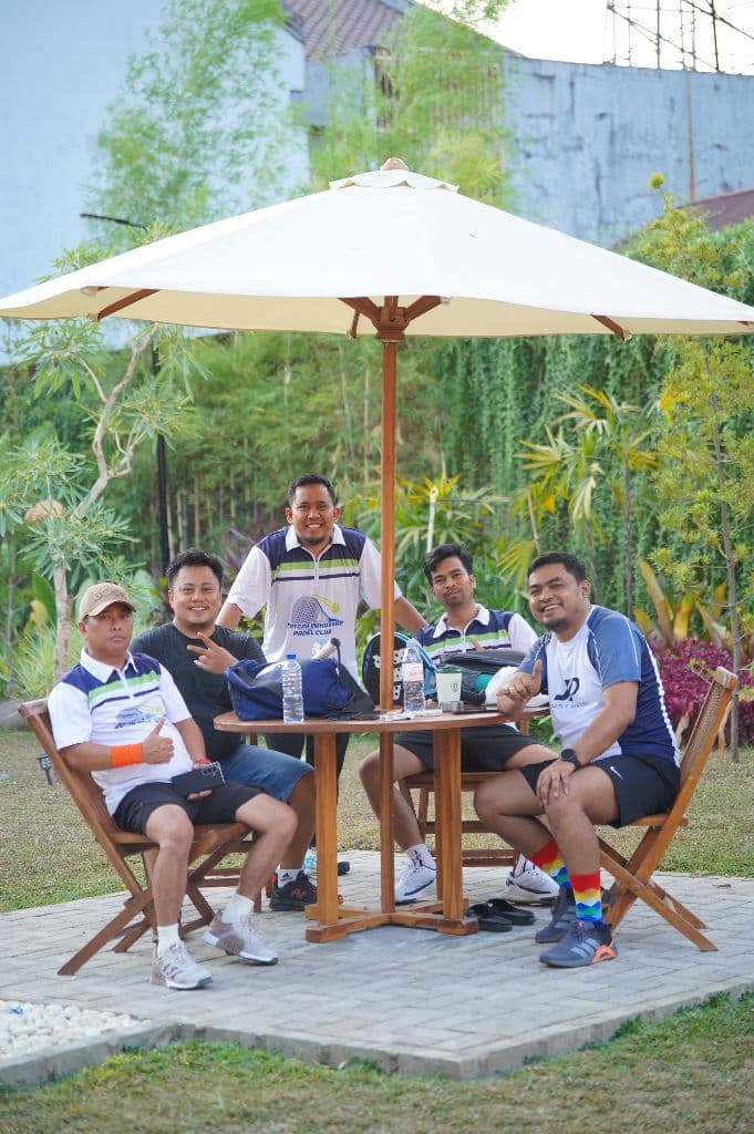 Rentcar Makassar Padel Club media 2