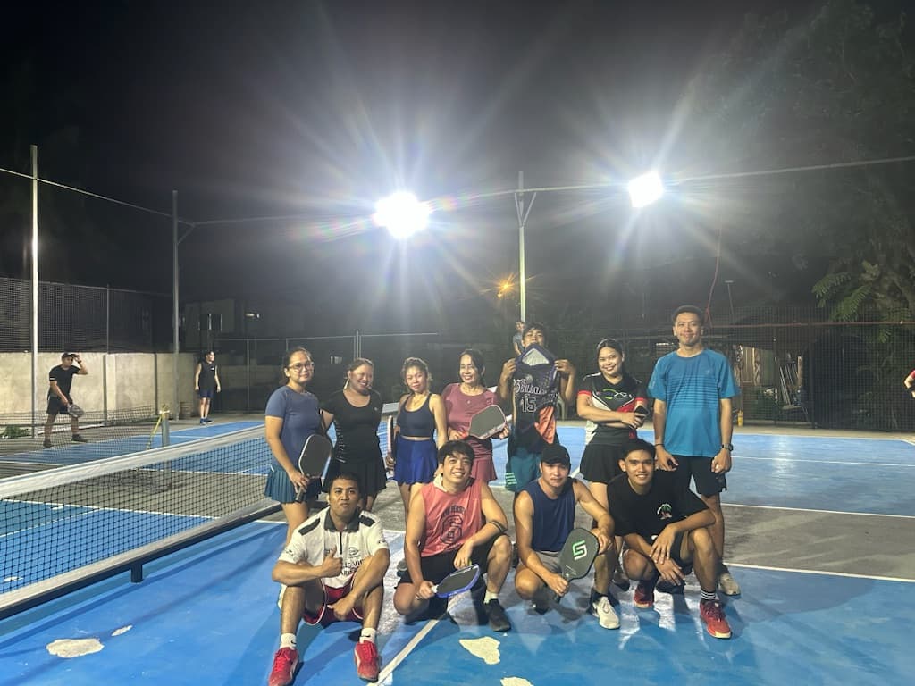 Pasingot Lang / Peak-A-Sweat Pickle Club media 6