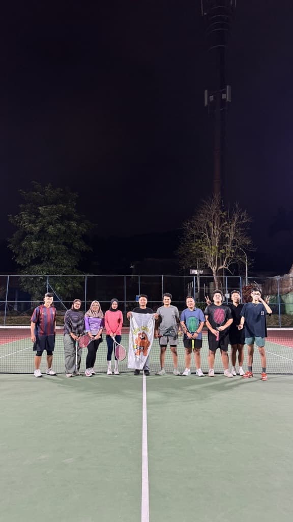 Gigit - Gila gila tennis media 5