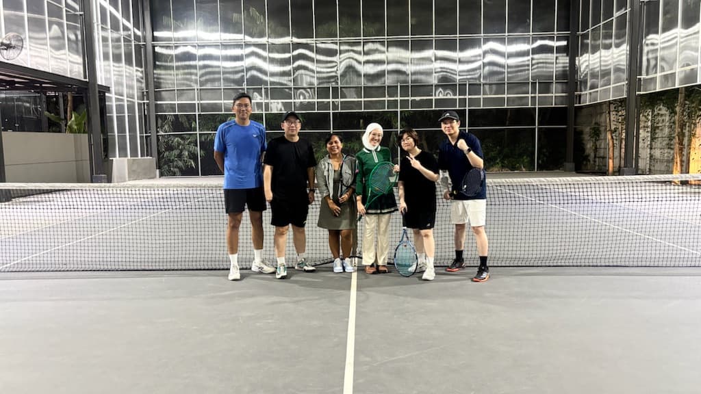 Tennis Yuk! media 6