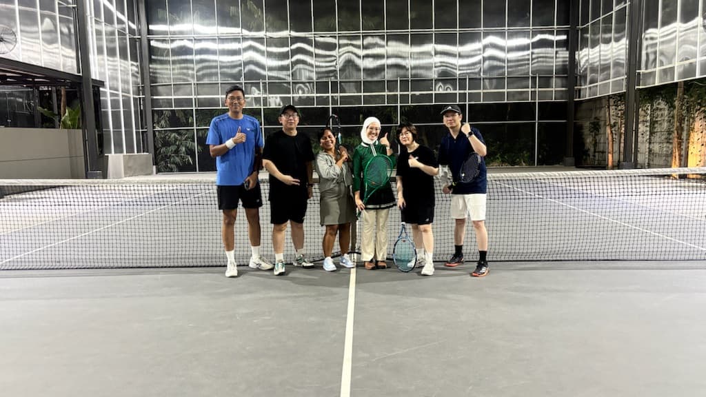 Tennis Yuk! media 5