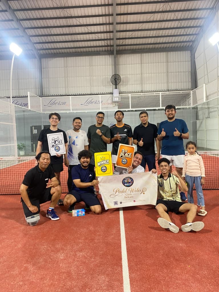 Padel Woles Club Bekasi media 3