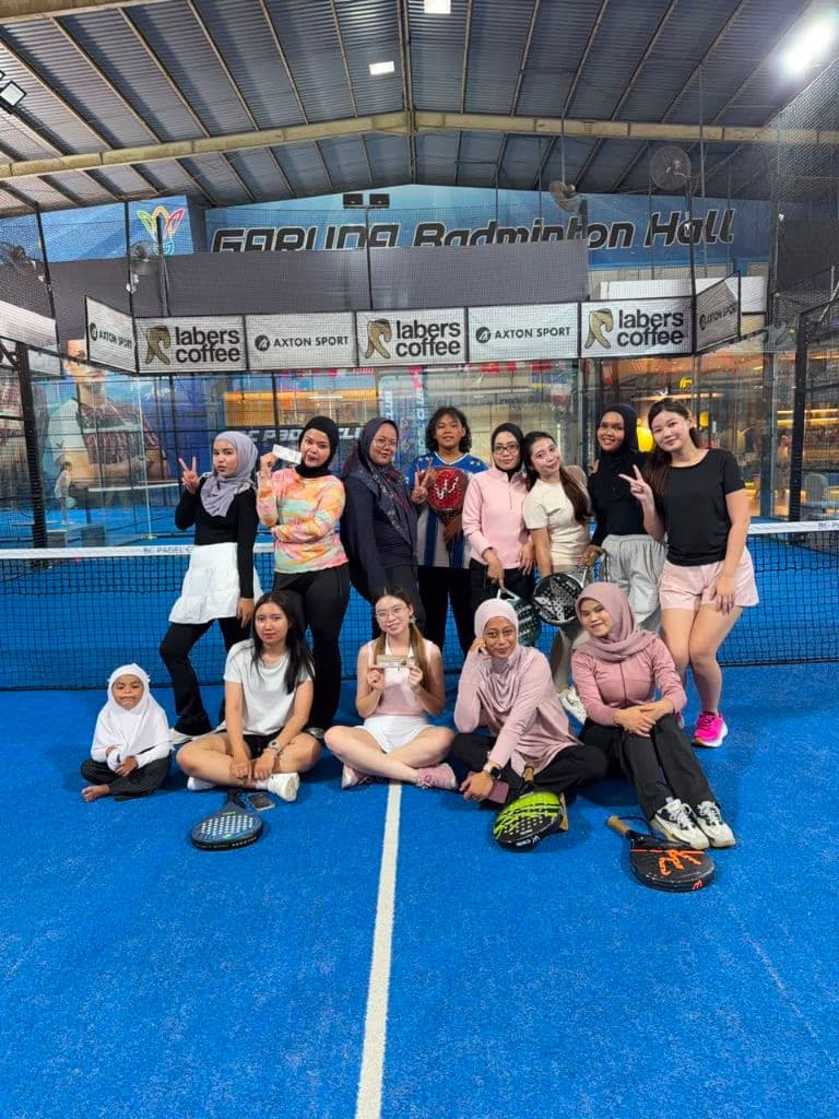 BATAM GIRL'S  media 1