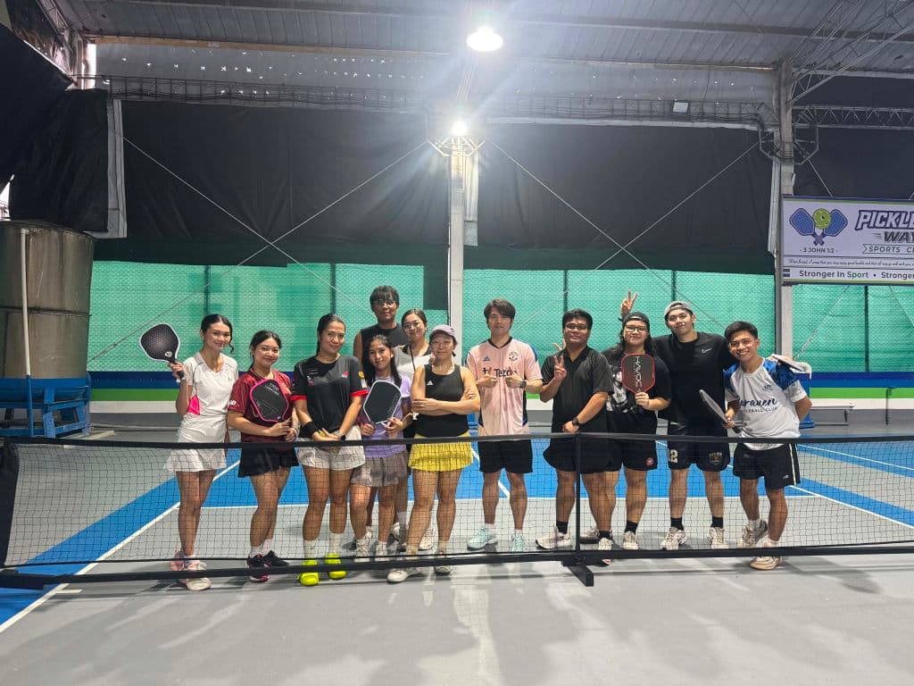 PADDLE SLAPPERS media 5