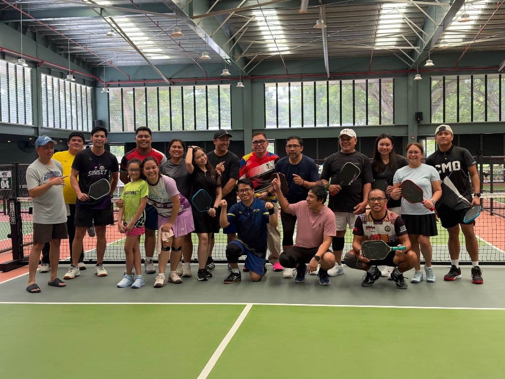 Strike & Dink - Bowling & Pickleball Club media 2