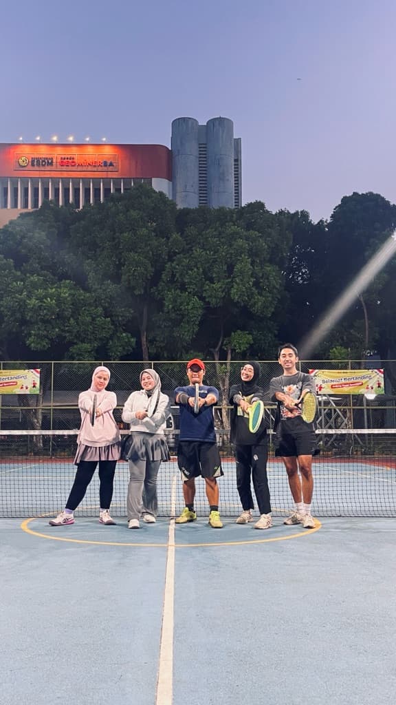 Weekend Hitters Tennis Club media 3