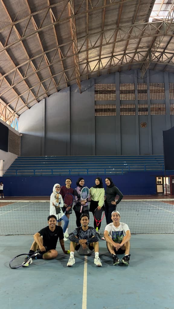 Midday Tennis Society media 4