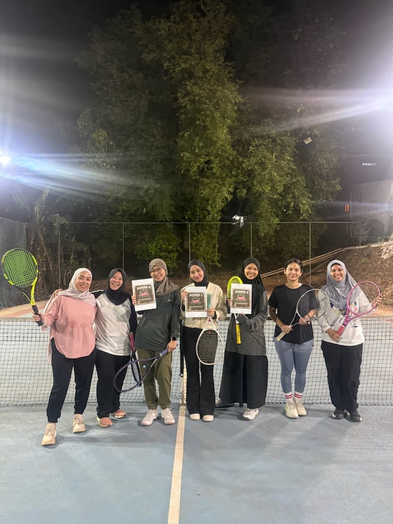 Amphibi Tennis Club media 3