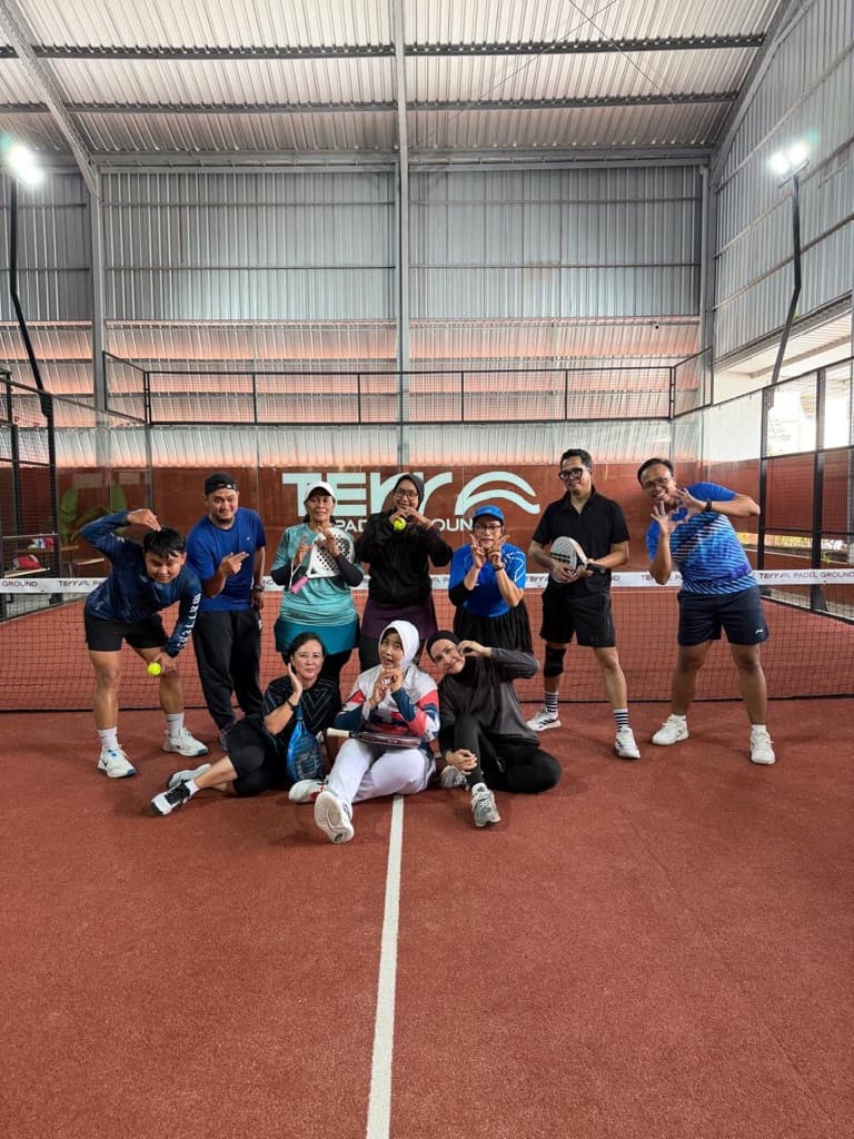 MOM PADEL MATES media 1